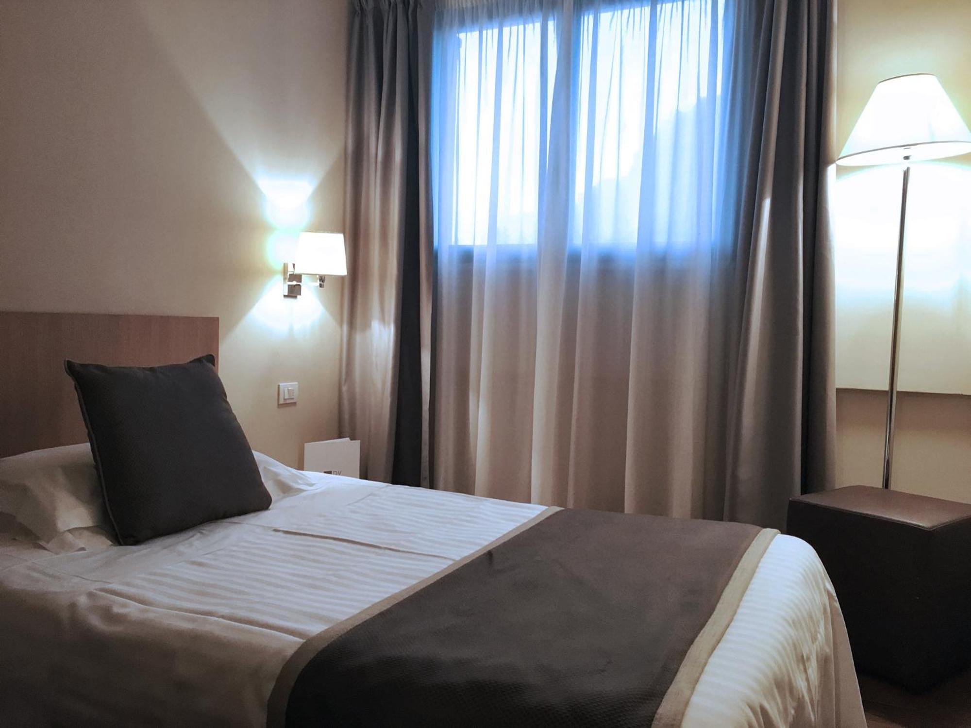 Hotel De La Ville Riccione Habitación foto
